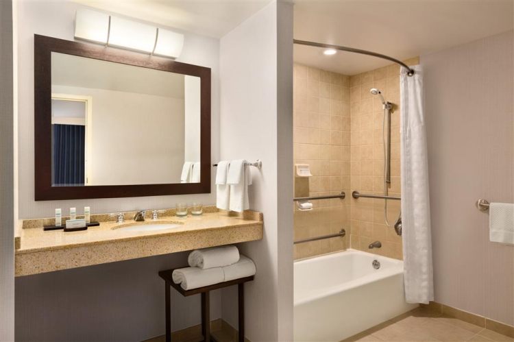 Embassy Suites Boston at Logan Airport , MA 02128 near Boston Logan International Airport View Point 32