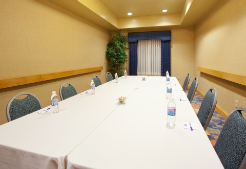 Holiday Inn Express & Suites Sacramento Airport Natomas , CA 95834 near Sacramento International Airport View Point 8