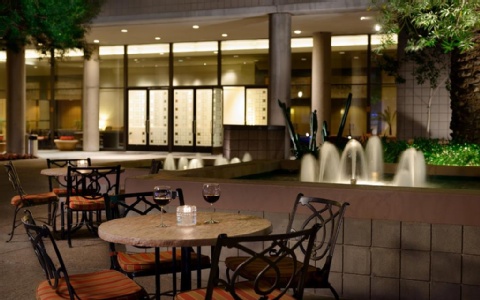DoubleTree Suites by Hilton Phoenix , AZ 85008 near Sky Harbor International Airport View Point 11