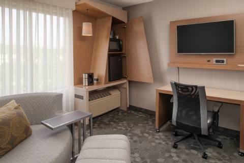 Courtyard by Marriott Portland Airport , OR 97220 near Portland International Airport View Point 23