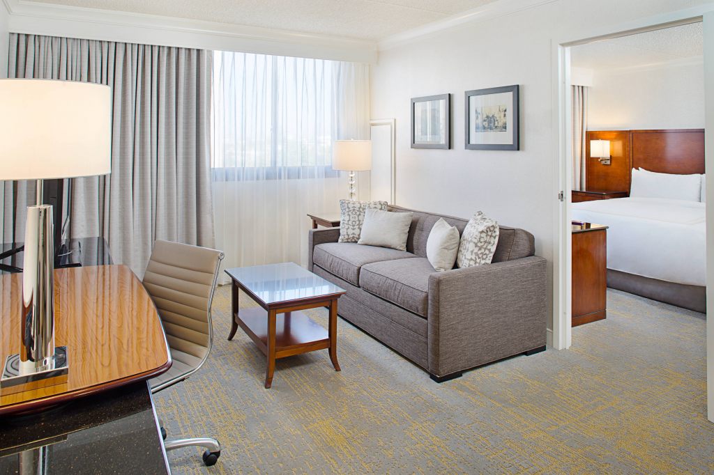 Los Angeles Marriott Burbank Airport , CA 91505 near Hollywood Burbank Airport View Point 34