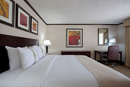 Holiday Inn Burbank-Media Center , CA 91502 near Hollywood Burbank Airport View Point 19