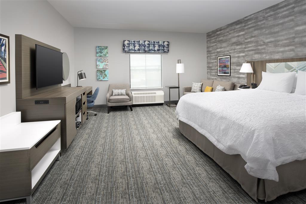 Hampton Inn Boston Logan Airport Chelsea , MA 02150 near Boston Logan International Airport View Point 26
