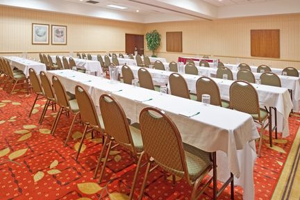 Wyndham Flint MI/Grand Blanc/Bishop Airport/ Conference Ctr , MI 48507 near Bishop International Airport View Point 9