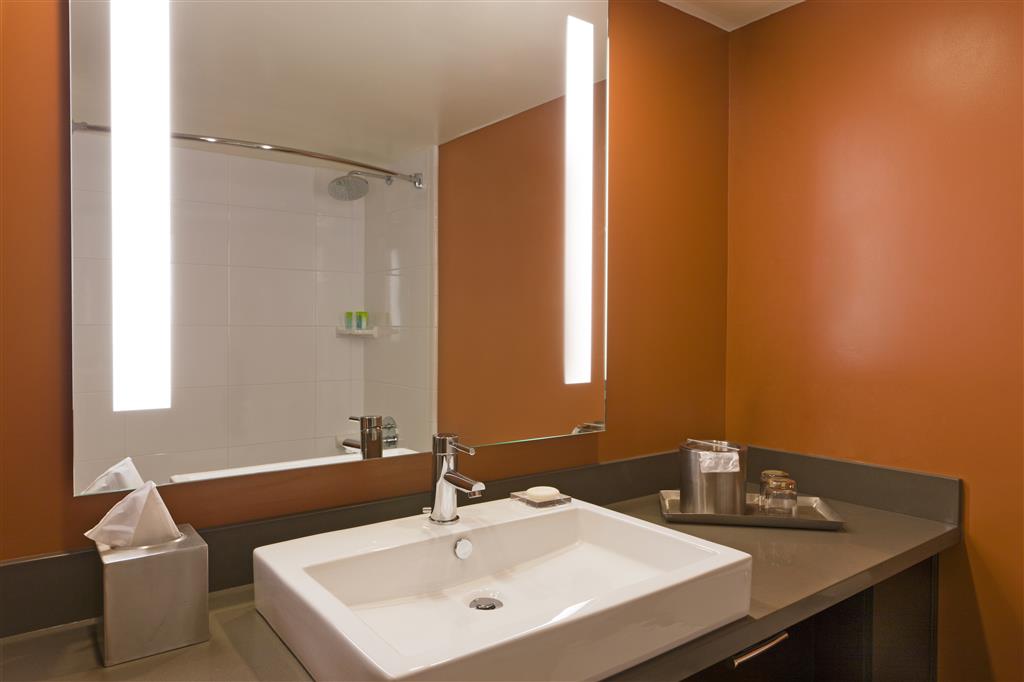 Radisson Hotel Downtown Salt Lake City , UT 84101 near Salt Lake City International Airport View Point 60