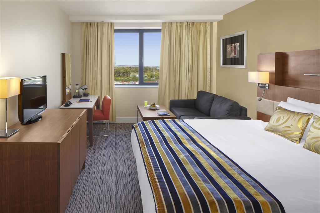 Radisson BLU Hotel Dublin Airport ,   near Dublin Airport View Point 37