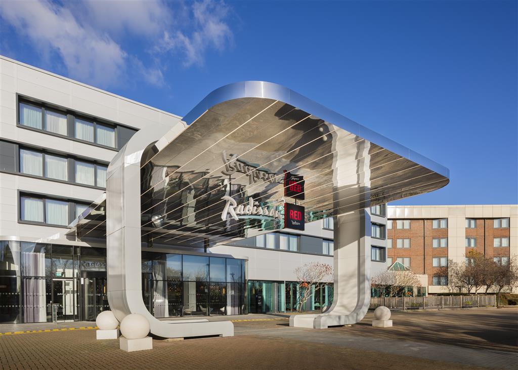 Radisson Hotel and Conference Centre London Heathrow ,  UB7 0DU near Heathrow Airport View Point 1