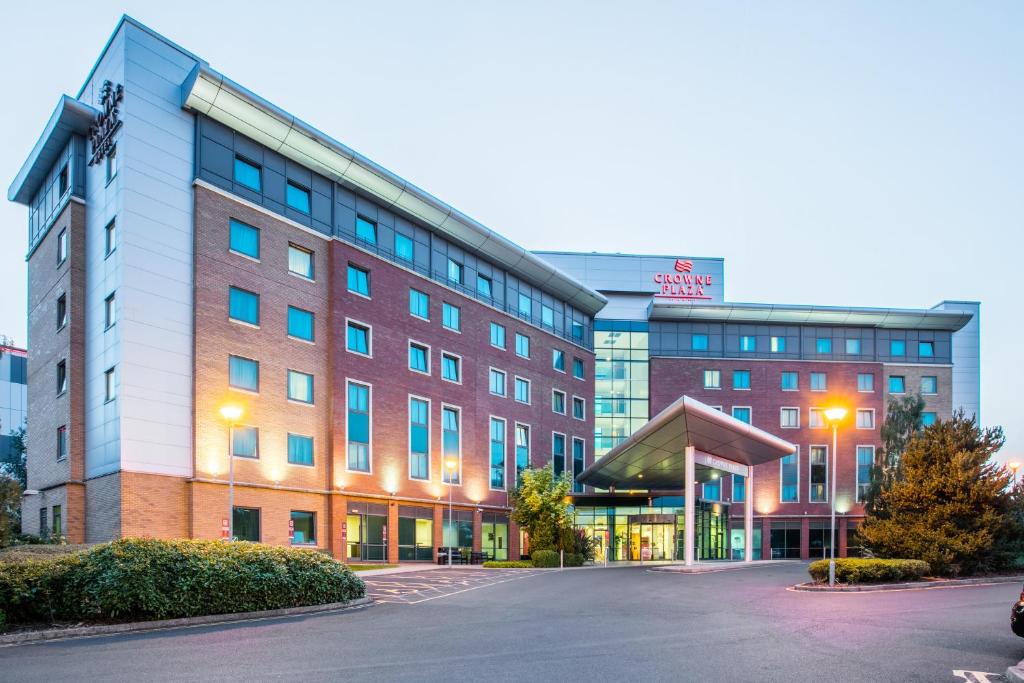 Crowne Plaza Nec