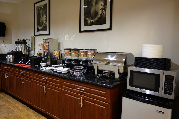 Ramada Sacramento , CA 95821 near Sacramento International Airport View Point 5