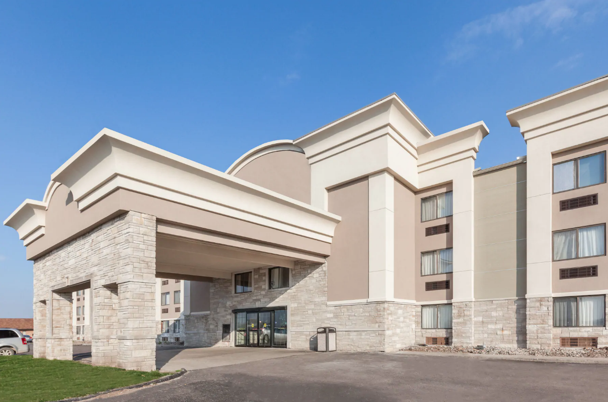 Wingate by Wyndham Detroit Metro Airport , MI 48174 near Detroit Metropolitan Wayne County Airport View Point 2