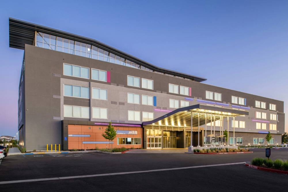 Aloft Sacramento Airport Natomas