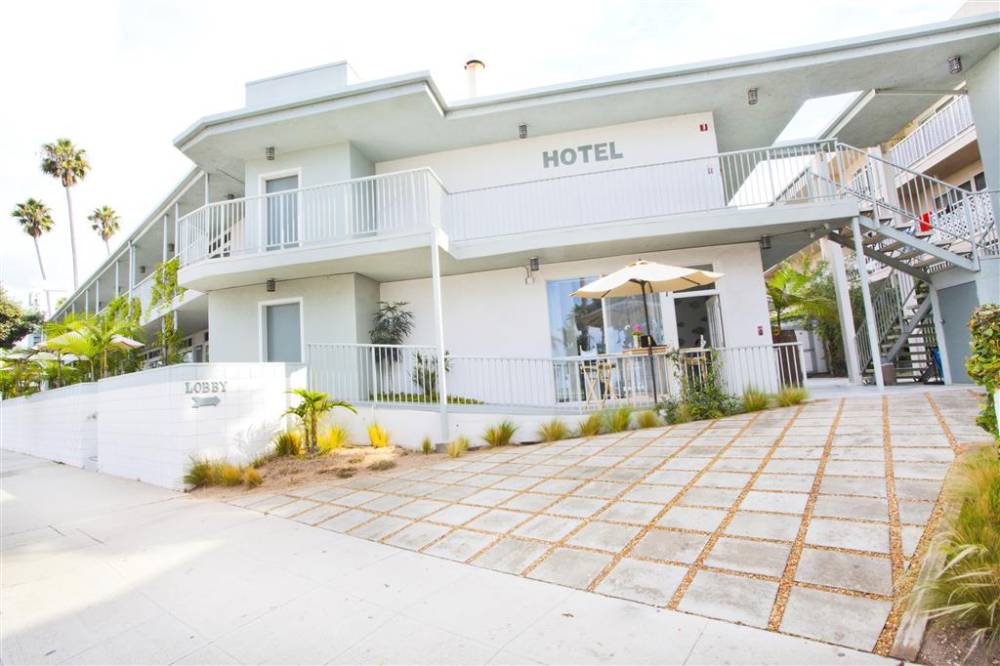 Bayside Hotel