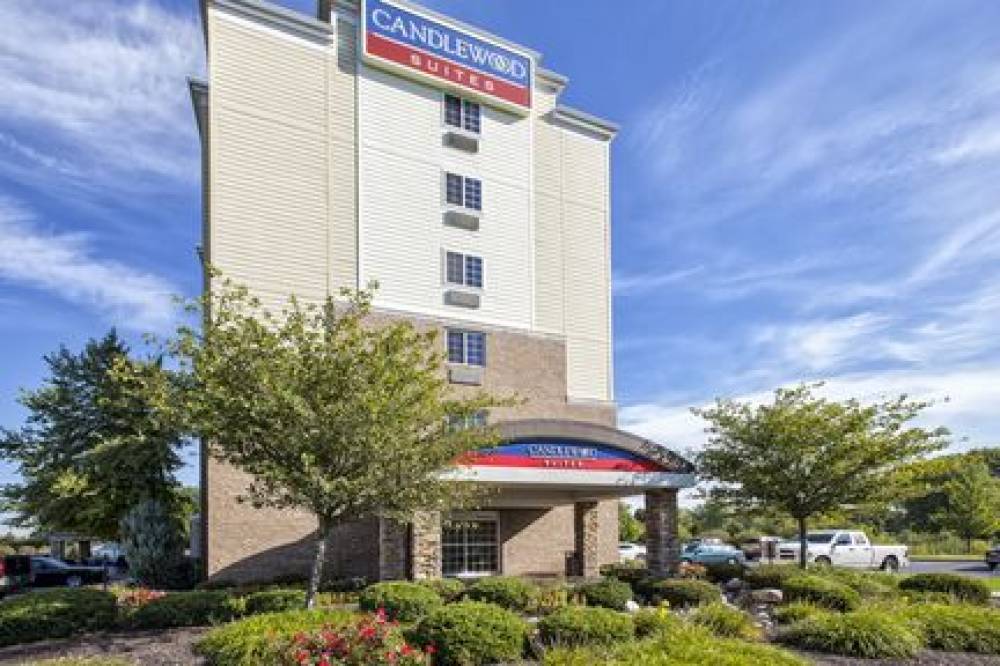 Candlewoods Suites Airport