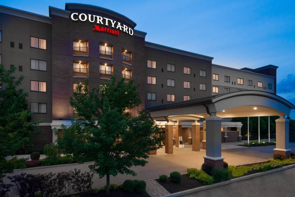 Courtyard By Marriott Buffalo Airport