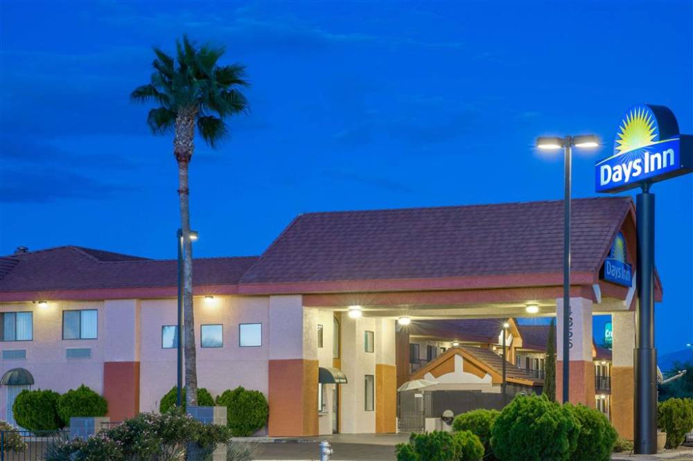 Days Inn By Wyndham Tucson Airport