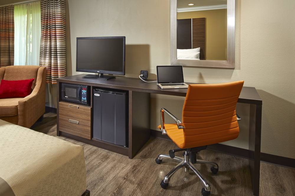 Eden Roc Inn & Suites Anaheim