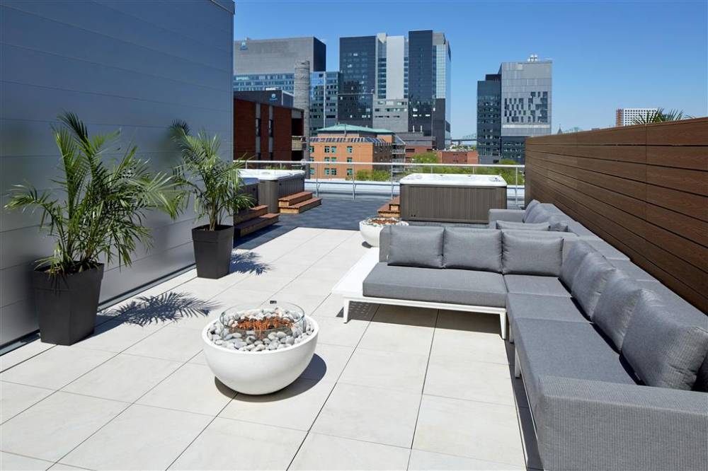 Hampton Inn By Hilton Montreal Downtown