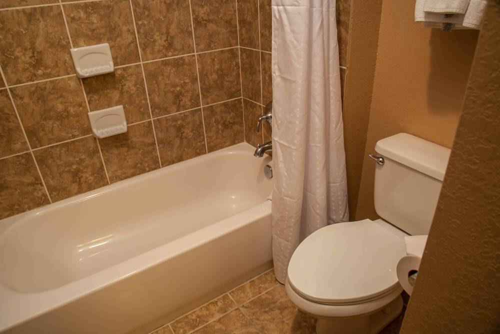 Holiday Inn Exp Airport
