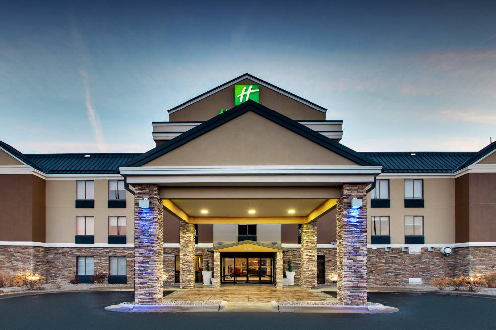 Holiday Inn Exp Stes I380 33rd
