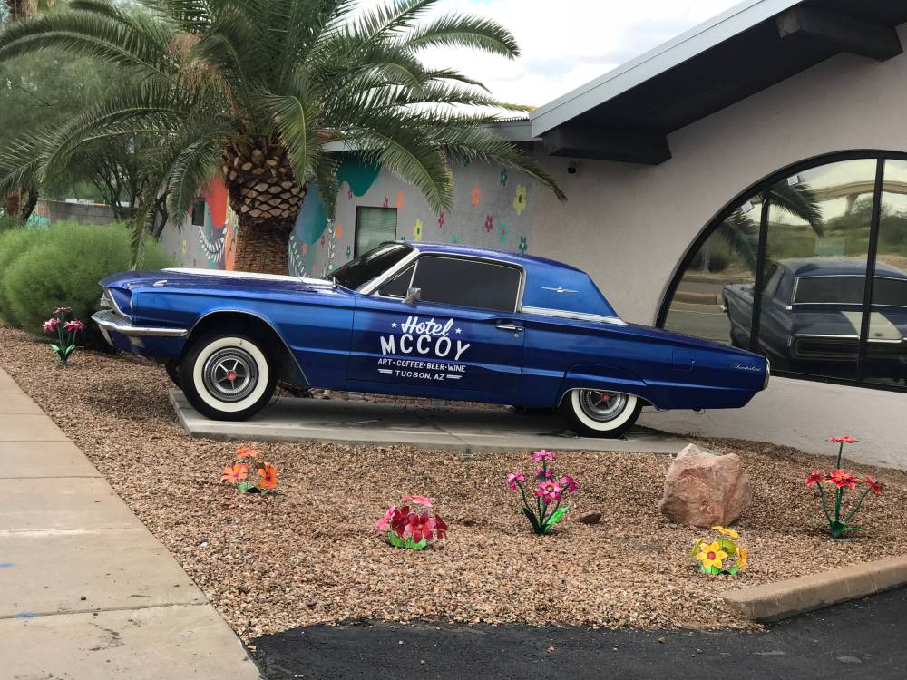 Hotel Mccoy Tucson - Art, Coffee, Beer, Wine