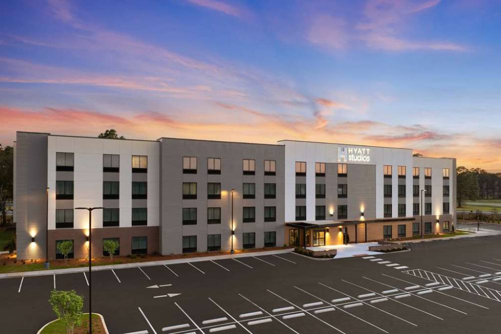 Hyatt Studios Mobile/tillmans Corner