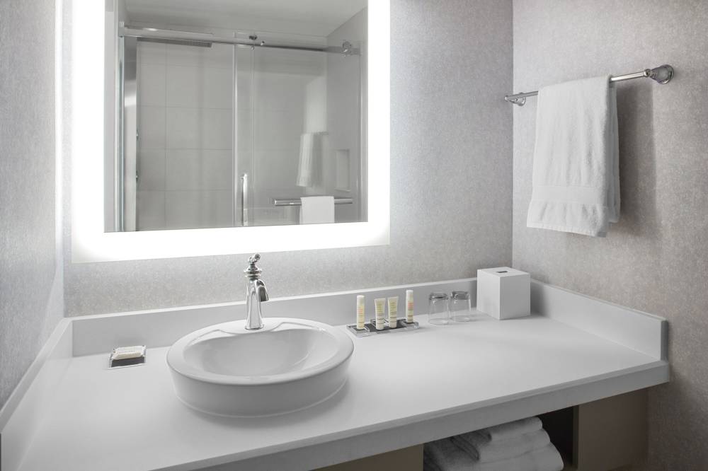 Montreal Marriott Chateau Champlain 5
