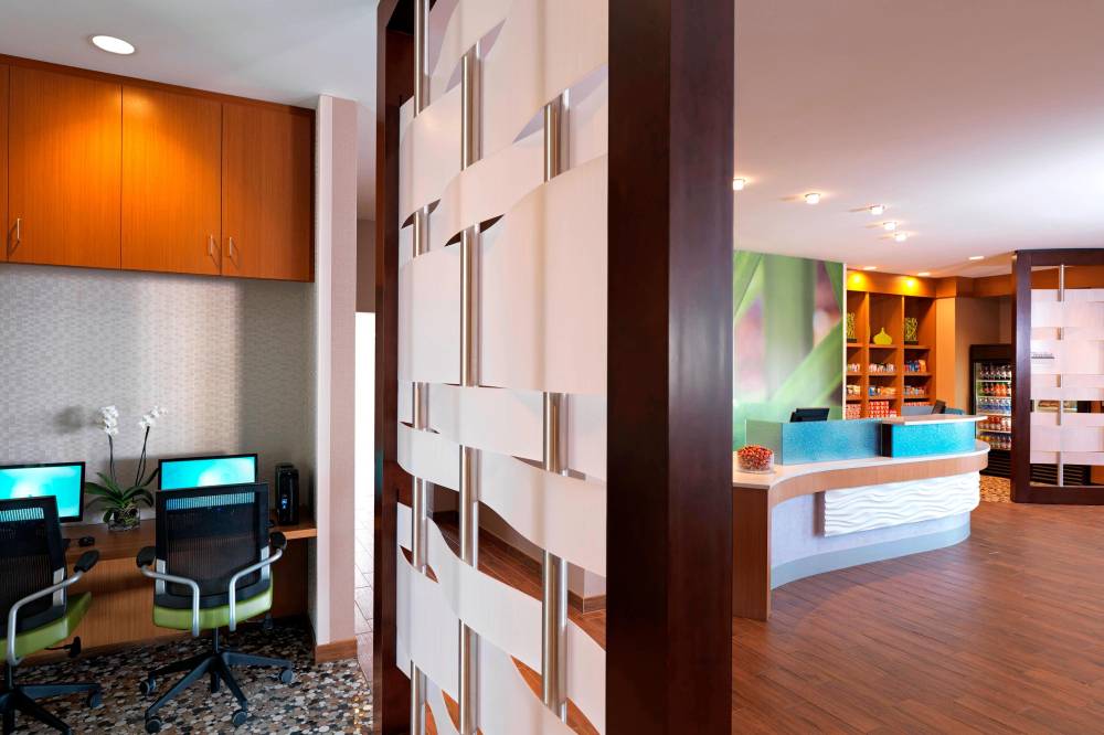 Springhill Suites By Marriott Mobile 3