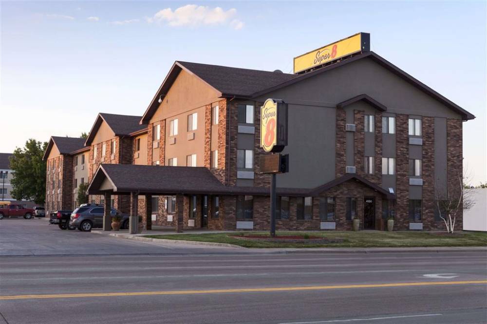 Super 8 By Wyndham Sioux Falls/41st Street