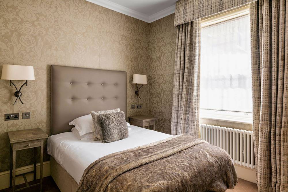 The Petersham 10