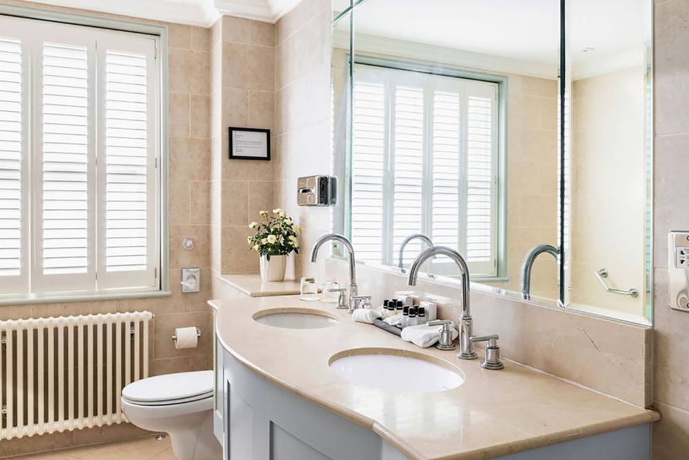 The Petersham 8