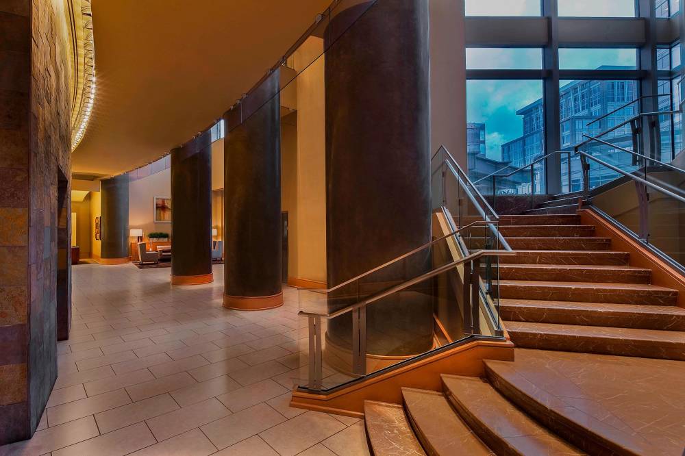 The Westin Arlington Gateway 5